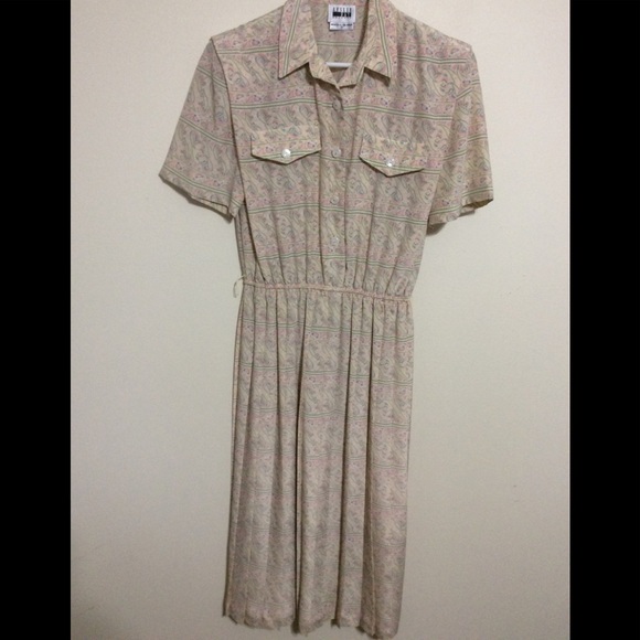 Leslie Fay Dresses & Skirts - Beautiful Vintage Pleated Shirt Waist Dress